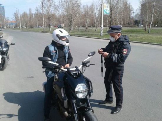 На Брянщине в Новозыбкове пьяного байкера наказали за нарушение самоизоляции