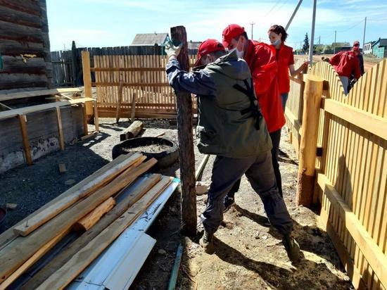 Волонтеры восстановят дом погорельцев в Забайкалье