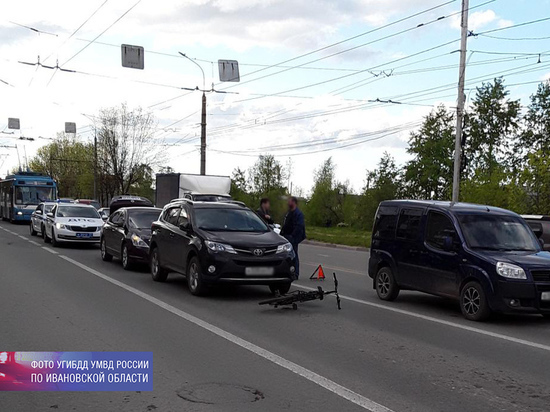 Прет, как танк: в Иванове пьяный велосипедист врезался в иномарку