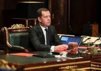 Зампредседателя Совбеза, экс-премьер Дмитрий Медведев спрогнозировал, каким будет мир после пандемии коронавируса