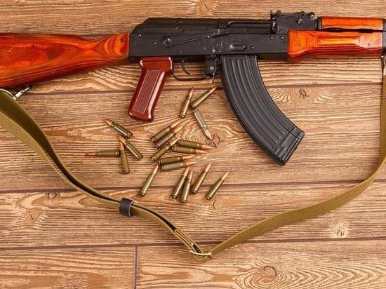 У рязанского бизнесмена изъяли автомат Калашникова У рязанского бизнесмена изъяли автомат Калашникова