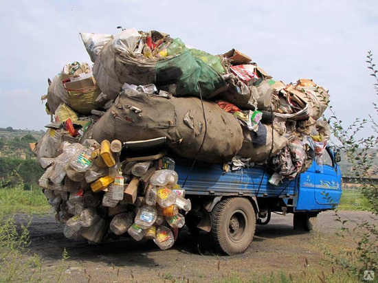 Жители Баяндая пожаловались на пени за мусор