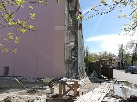 Ремонт в старинном здании в центре Пскова почти завершен