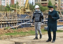 Сотрудники Главгосстройнадзора Московской области посетили строящуюся школу и жилой дом в мкр