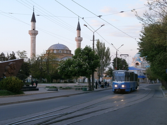 Есть повод: в Евпатории запустили трамвайное движение