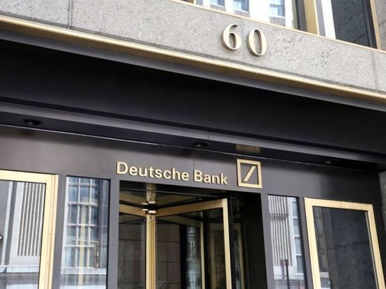 Deutsche Bank рассчитывает на сокращение зарплаты руководящего звена во время кризиса