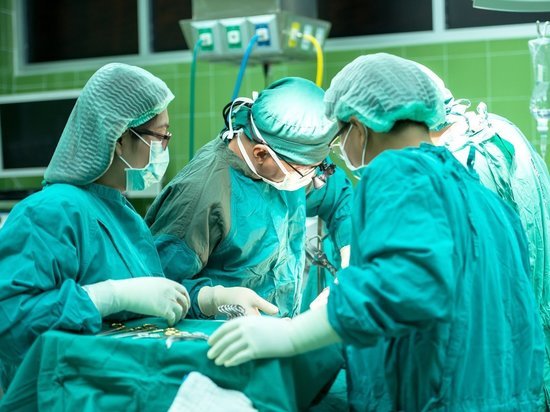 Германия: венские врачи трансплантировали легкое пациентке с коронавирусом