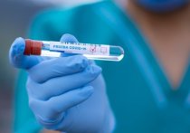 Группа ученых из Сингапура выясняла, что пациенты с COVID-19 не могут заразить других людей спустя 11 дней после начала болезни, даже если их тесты на наличие вируса в организме все еще показывают положительный результат
