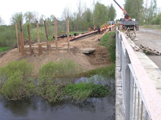 Временный мост в Пушкиногорском районе откроют в июне