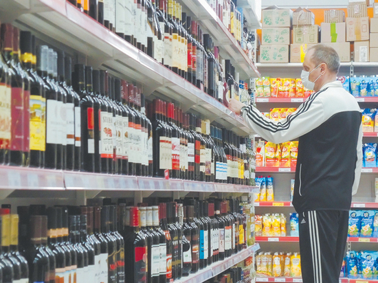 В России резко выросли продажи водки и вина