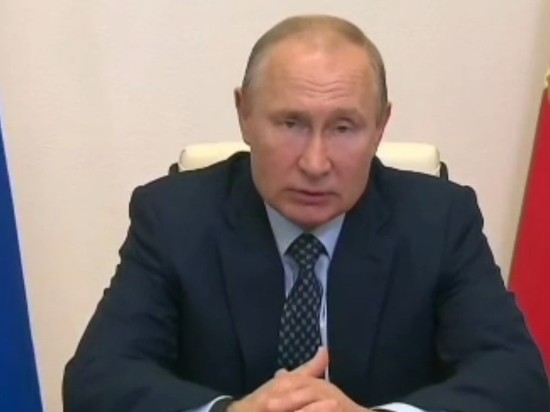 Путин предложил провести марш "Бессмертного полка" 26 июля