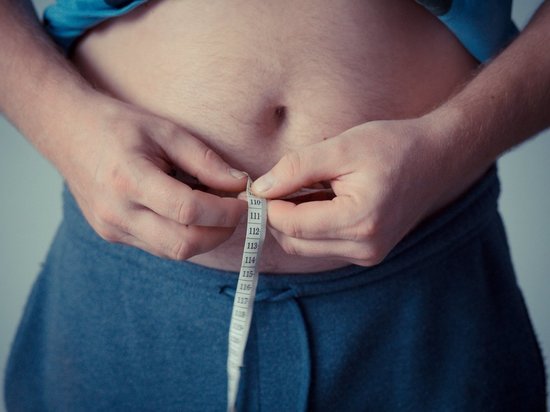 Диетолог раскрыл важнейшую причину набора веса на самоизоляции