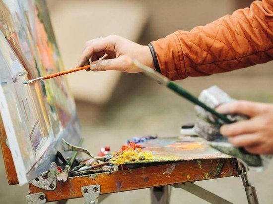 Будущих художников училища искусств снабдили профессиональным оборудованием