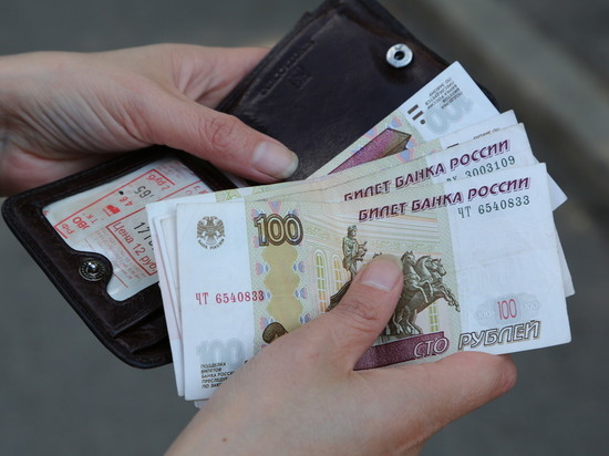 Кузбассовец получил штраф на сумму взятки, которую предлагал полицейскому