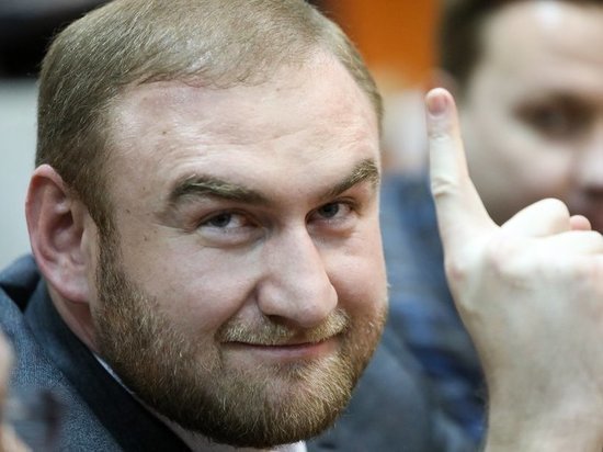 Арестованный экс-сенатор Арашуков пожаловался на нехватку овощей Арестованный экс-сенатор Арашуков пожаловался на нехватку овощей