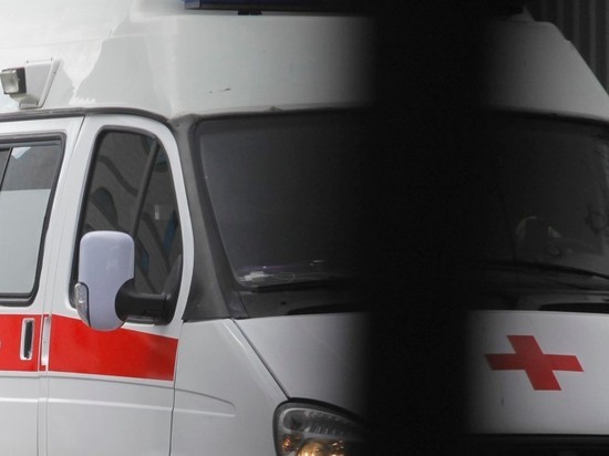 СМИ: под окнами "инфекционки" в Ярославле нашли тело пациента
