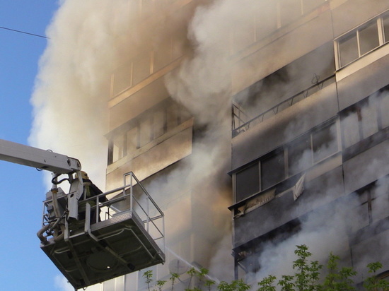 Во Владимире пожарные спасли 6 человек и эвакуировали 60 на пожаре в многоэтажке