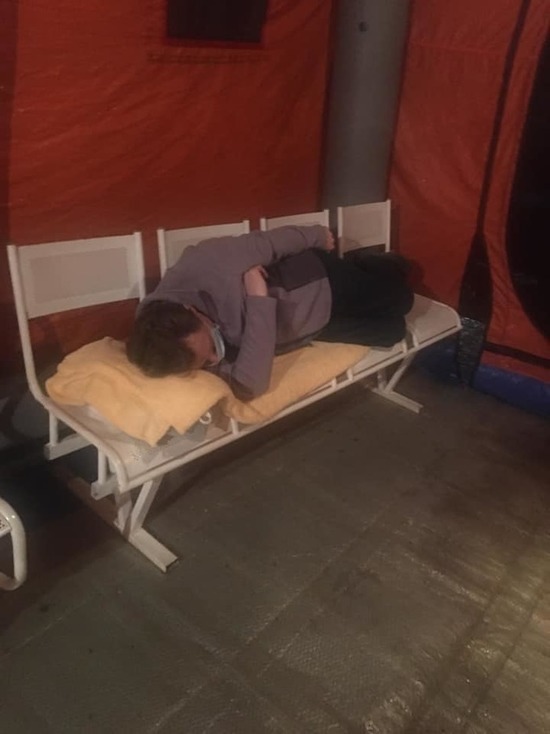 В Новосибирске ковид-пациентов размещают в палатках Медицины катастроф