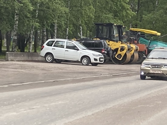 В Ярославле приступили к ремонту многострадальной Красноборской улицы