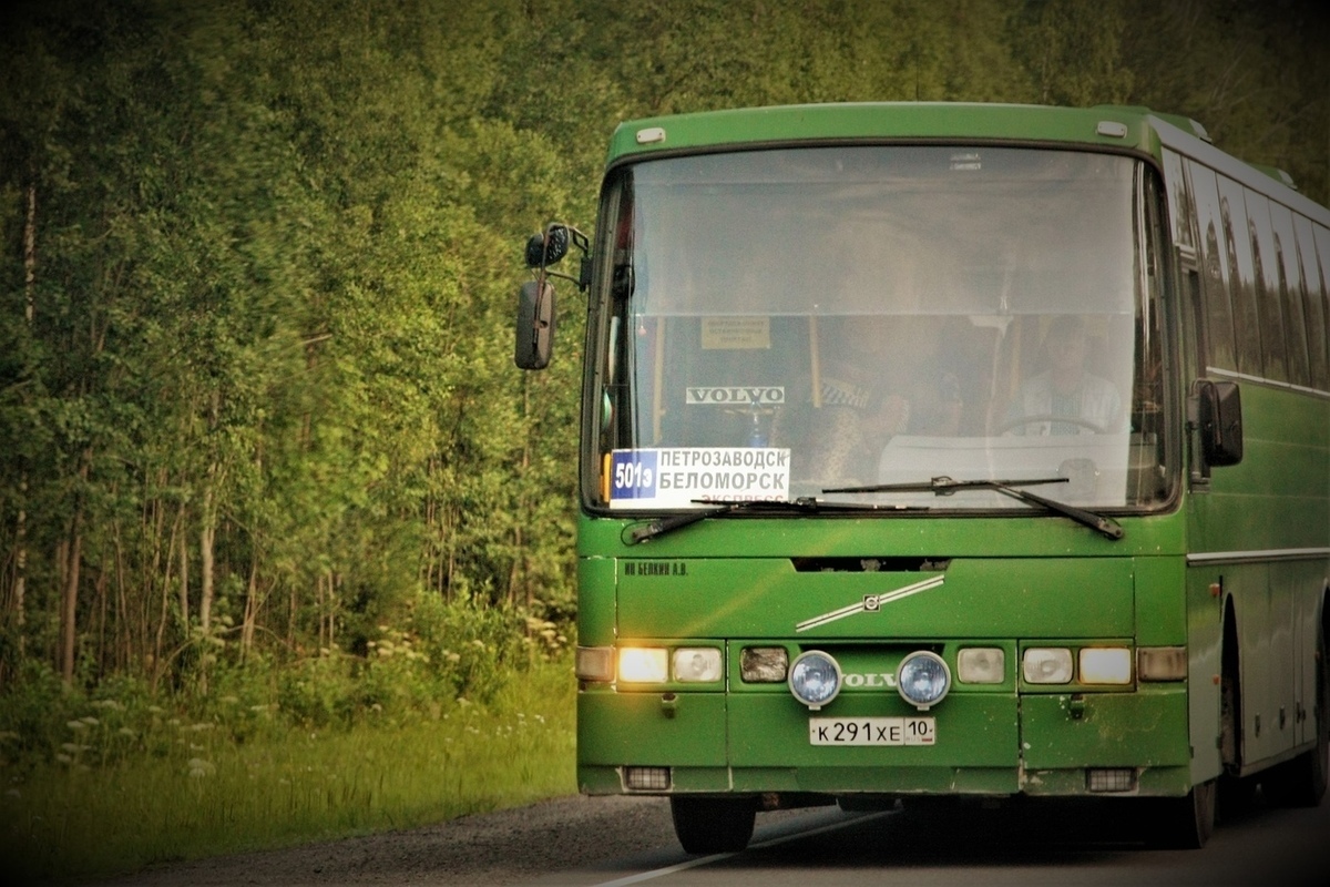 Автобус междугородный петрозаводск. Автобусы Петрозаводск. Петрозаводск автовокзал автобус. Автовокзал Петрозаводск. Петрозаводск Сортавала автобус.
