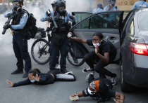 В Соединенных Штатах не утихают массовые беспорядки, вызванные гибелью афроамериканца Джорджа Флойда во время его задержания полицейскими