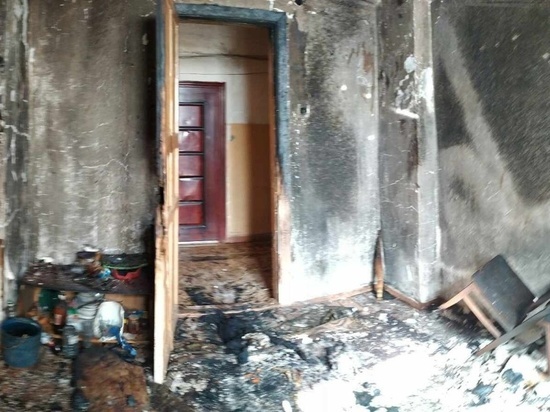 В Новотроицке при пожаре эвакуировали людей