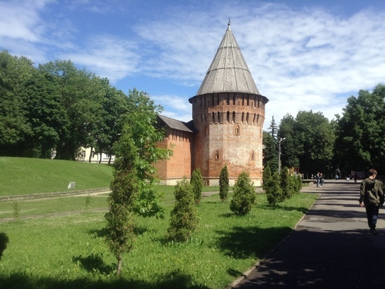 В Смоленске 12 «старых» кандидатов-единороссов лидировали в праймериз В Смоленске 12 «старых» кандидатов-единороссов лидировали в праймериз