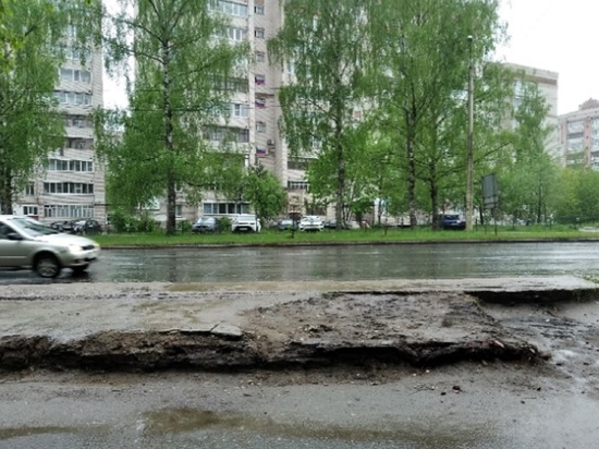 Костромичи в соцсетях обсуждают исчезновение павильона на остановке «Лицей 29»