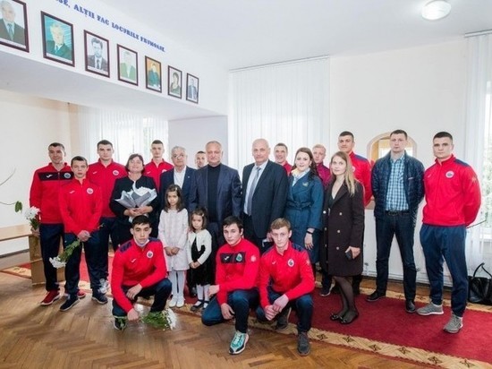 Президент Молдовы отправился с рабочим визитом в Бричанский район