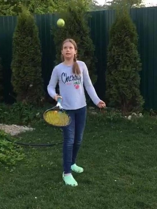 Онлайн-соревнование по большому теннису прошло в Серпухове