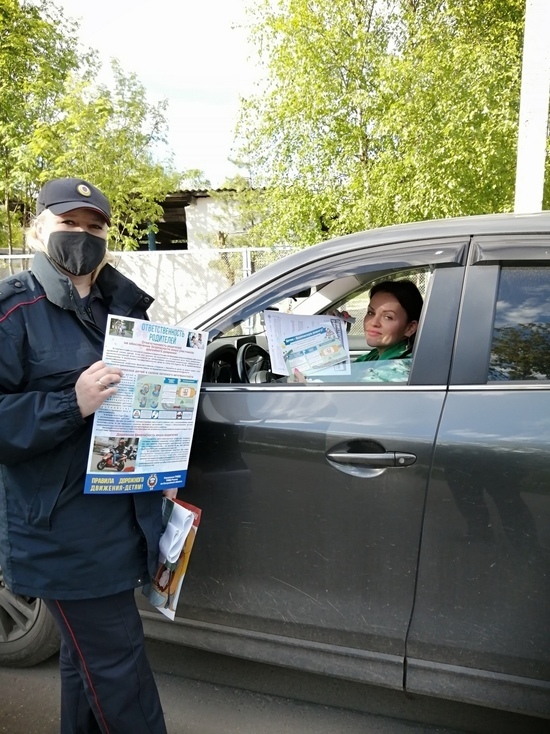 В Костроме проводят рейды по проверке правильности перевозки детей в автомобилях