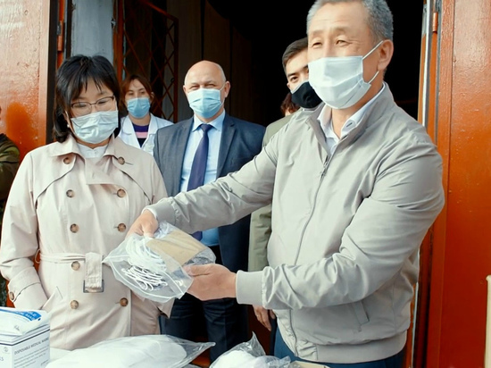 Школьник из Монголии отправил медикам в Улан-Удэ свои сбережения на борьбу с COVID-19