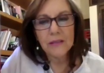 66-летняя мексиканская сенатор Марта Люсия Мичер Камарена забыла выключить камеру после государственного онлайн-совещания и нечаянно продемонстрировала всем свою голую грудь, сообщает New York Post