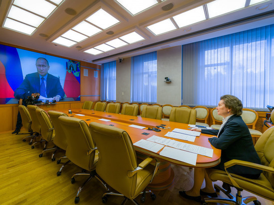 Наталья Комарова доложила президенту об эпидситуации с коронавирусом