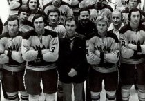 В день 90-летия знаменитого хоккейного тренера Виктора Тихонова "МК-Спорт" вспоминает малоизвестную часть его биографии. 