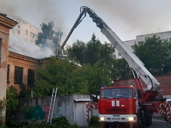 Ночью в Екатеринбурге горела старая школа
