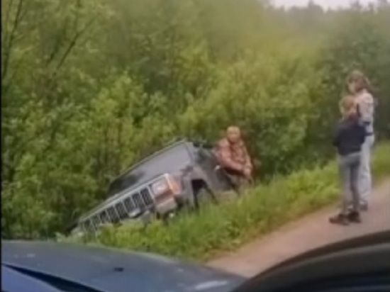 В Ярославской области автолюбители задержали пьяного водителя на джипе