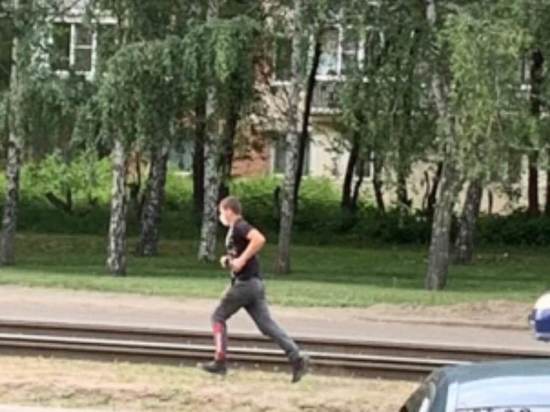 В Барнауле парень сорвал золотую цепочку с 70-летней старушки
