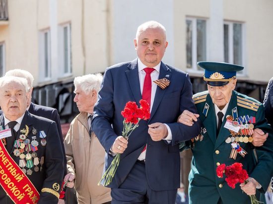 Цивилев наградил ветеранов ВОВ в канун 75-летия Дня Победы