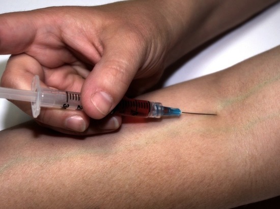Врачи объявили последствия отказа россиян от прививок против COVID-19