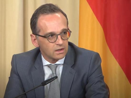 В МИД ФРГ назвали отношения с США "сложными"