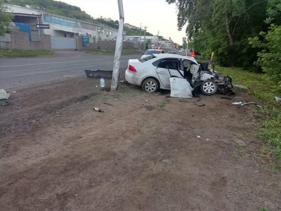 В Уфе пьяный водитель протаранил электроопору – пострадали четыре пассажира