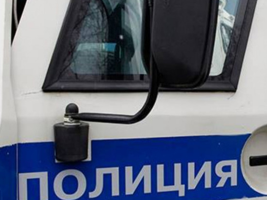 Посетитель магазина на Колыме отказался надеть маску и достал оружие