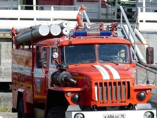 Ночью на Радуге в Кемерове горели три иномарки