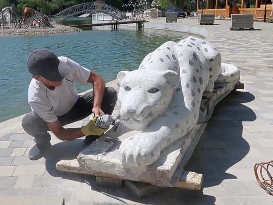 В Железноводске завершается реставрация фигуры снежного барса