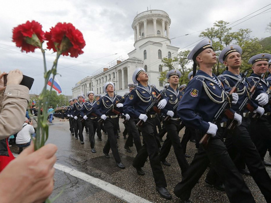 Военные самолеты пролетят над Новороссийском в честь Парада Победы 24 июня