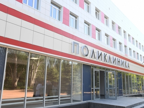 Губернатор Волгоградской области проинспектировал ремонт больницы Фишера