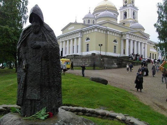 Большой церковный праздник: Тверская область отмечает 353-летие обретения мощей Нила Столобенского