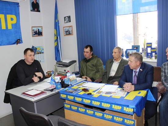   Владимир Мирохин помогает оренбуржцам в решении насущных проблем