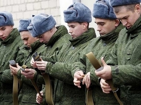 План по набору в армию в Хабаровске выполнен наполовину